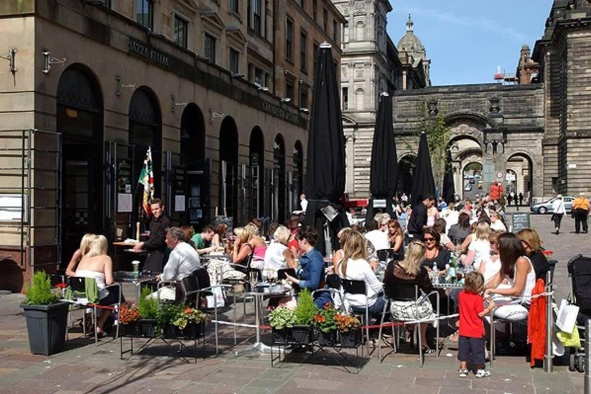 City Centre Apartment W Parking & Hyperoptic Wifi Glasgow Zewnętrze zdjęcie