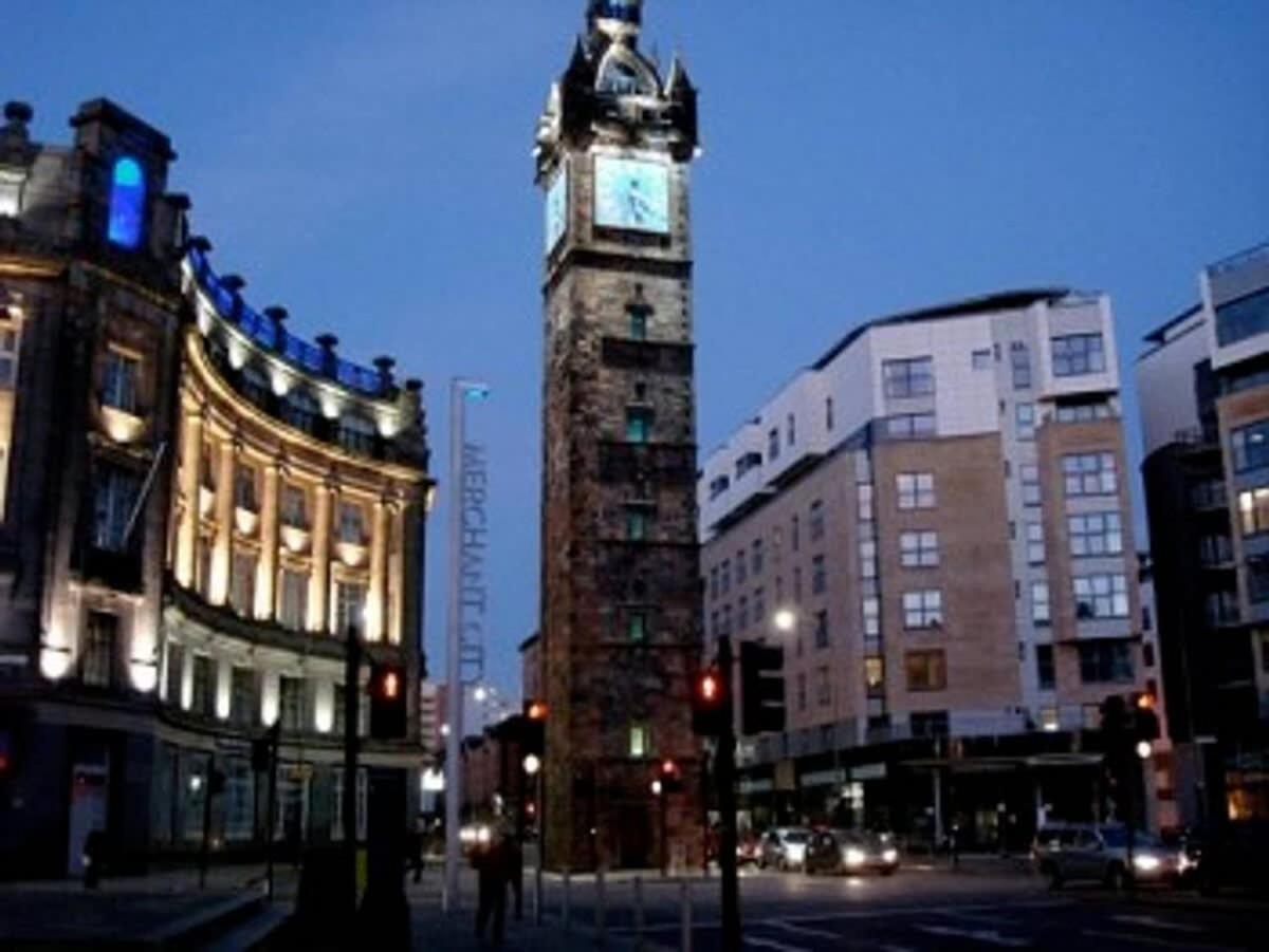 City Centre Apartment W Parking & Hyperoptic Wifi Glasgow Zewnętrze zdjęcie