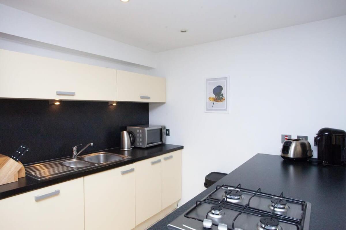 City Centre Apartment W Parking & Hyperoptic Wifi Glasgow Zewnętrze zdjęcie