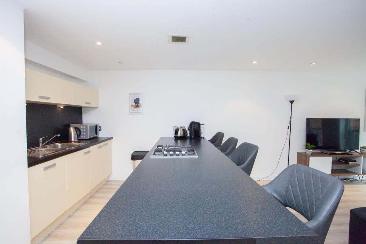 City Centre Apartment W Parking & Hyperoptic Wifi Glasgow Zewnętrze zdjęcie